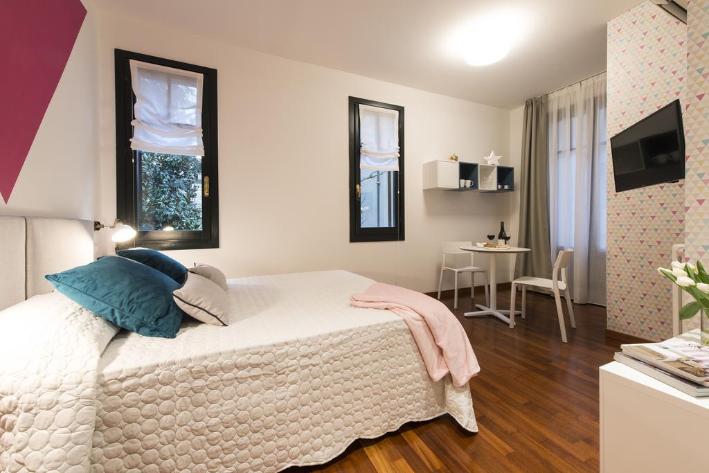 Suite Home Milano Fiera Buitenkant foto